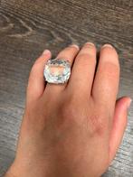 Swarovski ring, Handtassen en Accessoires, Ophalen of Verzenden, Zo goed als nieuw