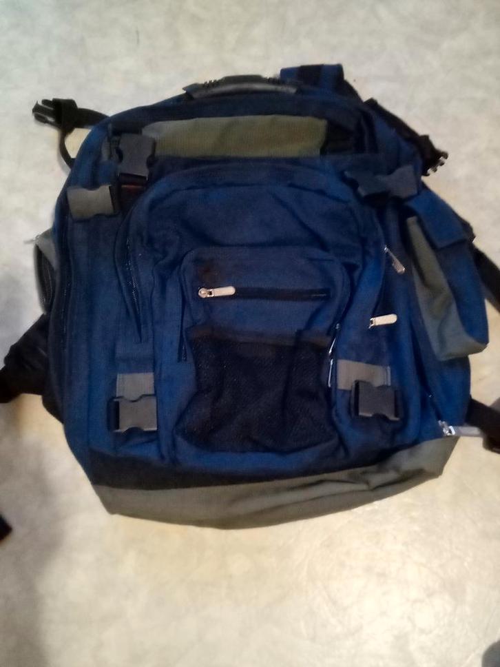 Rugzak VANS voor skateboard (vintage), Bijoux, Sacs & Beauté, Sacs | Sacs à dos, Enlèvement ou Envoi