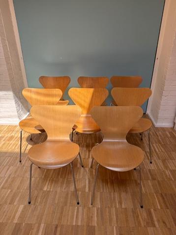8 x Fritz Hansen vlinderstoel blank hout  Arne Jacobsen 1984 beschikbaar voor biedingen