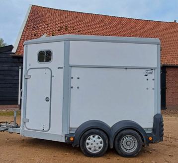 Ifor Williams 2 paardstrailer met vooruitloop HB506 beschikbaar voor biedingen