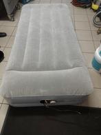 luchtmatras met ingebouwde pomp - 1 of 2 persoonbed, Ophalen, Ingebouwde pomp, Nieuw, 2-persoons