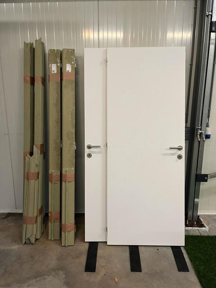 Schilderdeuren tubespaan met scharnier slot en kruk, Bricolage & Construction, Fenêtres & Moustiquaires, Comme neuf, Porte intérieure