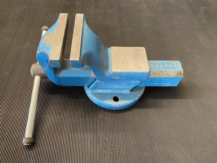 Bankschroef RIDGID Matador 120, Doe-het-zelf en Bouw, Werkbanken, Bankschroef, Ophalen