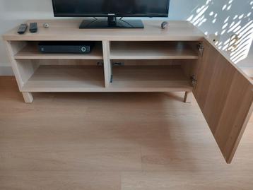 Tv kast meubel beschikbaar voor biedingen
