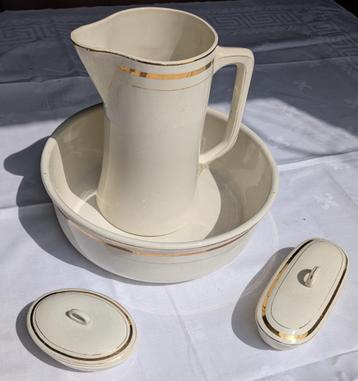 Céramique Broc en faïence de Nimy Art Déco beschikbaar voor biedingen