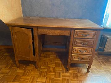 Bureau Bretoens beschikbaar voor biedingen