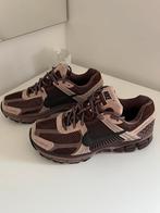 Nike Vomero 5 (taille 38.5), Kleding | Heren, Schoenen, Bruin, Verzenden, Nike, Zo goed als nieuw