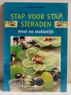 Boek Stap voor stap sieraden mooi en makkelijk, Livres, Loisirs & Temps libre, Enlèvement ou Envoi, Comme neuf, Fabrication de bijoux