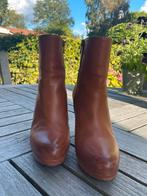 Laarsjes cognac maat 36 AKUA, Kleding | Dames, Ophalen, Bruin, Lage of Enkellaarzen, Zo goed als nieuw