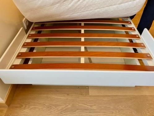 Lit 1 personne (sommier Lattoflex, cadre de lit, matelas), Huis en Inrichting, Slaapkamer | Bedden, Gebruikt, Eenpersoons, Wit