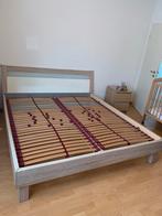 Bed van 180x200, Ophalen, Gebruikt, Bruin, Tweepersoons