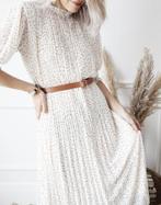 Beige jurk met bruine stippen van Unigirl - Maat medium, Ophalen, Beige