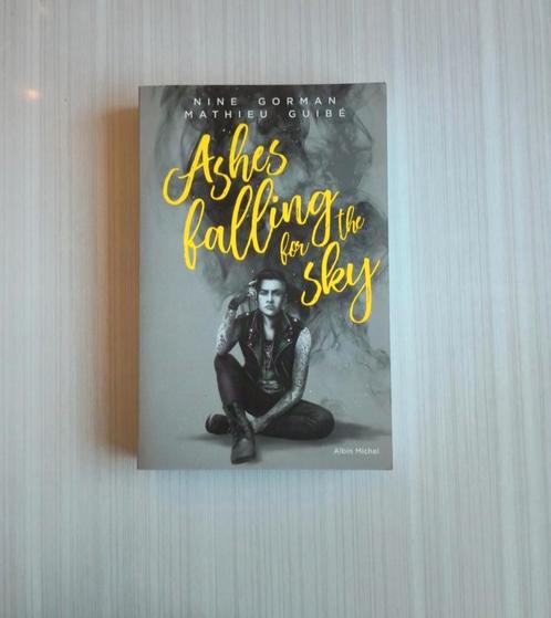 Ashes falling for the sky, Boeken, Romans, Zo goed als nieuw, Ophalen of Verzenden