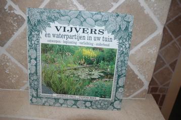 Boek Vijvers en waterpartijen in uw tuin