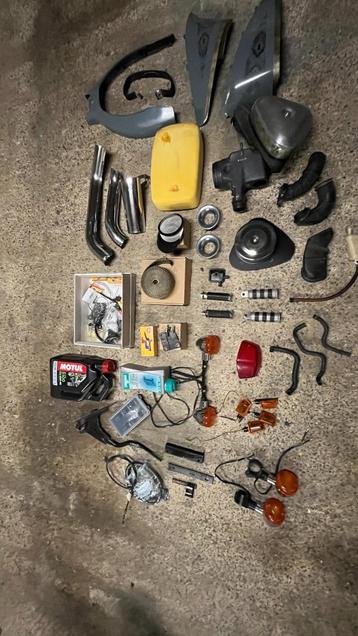 Pièces Honda Shadow 600 beschikbaar voor biedingen