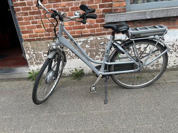 Dames fiets elektrische batavus, Ophalen
