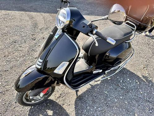 Vespa GTS 125 Super, Fietsen en Brommers, Snorfietsen en Snorscooters, Zo goed als nieuw, Vespa, Ophalen