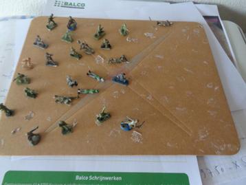 Mini soldaatjes beschikbaar voor biedingen