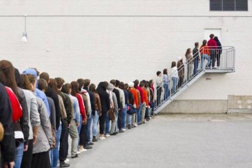 Gardien de file d'attente, Divers, Pâques, Enlèvement ou Envoi