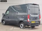 Iveco Daily 35S18 3.0L Automaat 180PK L2H2 3500kg Trekhaak L, Auto's, Bestelwagens en Lichte vracht, Automaat, Stof, Gebruikt