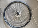 Fiets - voorwiel 28", Fietsen en Brommers, Fietsonderdelen, Algemeen, Zo goed als nieuw, Shimano, Ophalen