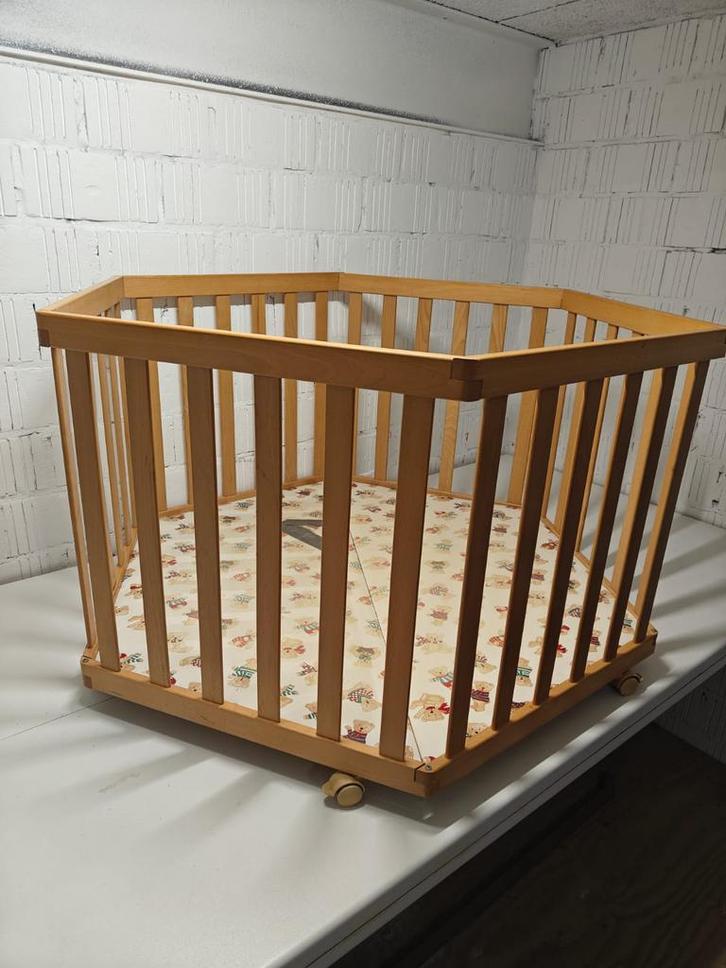 Parc pour bébés, Enfants & Bébés, Parcs, Utilisé, Autres formes, Tapis de parc, Enlèvement