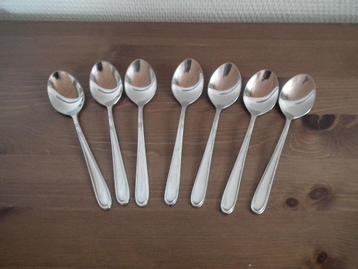7 kleine lepels (3) beschikbaar voor biedingen