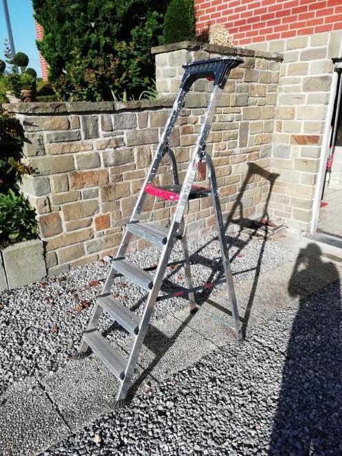 Altrex Dubbeldekker ladder met 5 treden, Doe-het-zelf en Bouw, Ladders en Trappen, Gebruikt, Ophalen