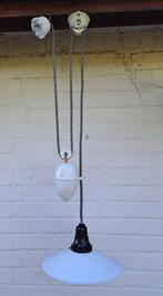 hanglamp opaline, bakeliet, textieldraad, porseleinen katrol, Ophalen of Verzenden