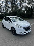 Peugeot 208 - 1.2 benzine, Euro 5, Stof, Zwart, Wit