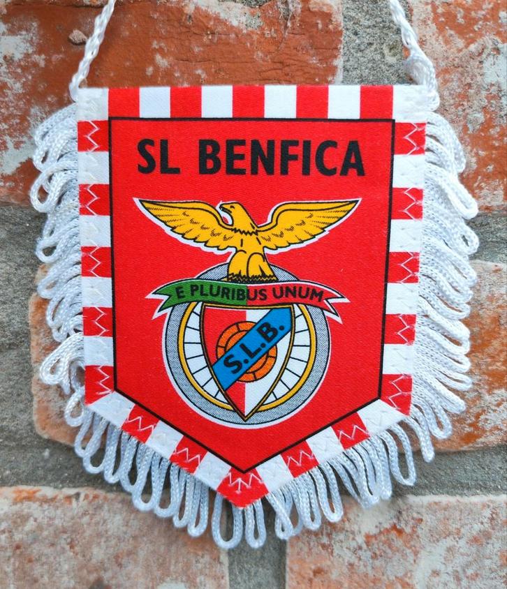 Benfica Lissabon 1990s oud logo prachtig zeldzaam vintage, Diversen, Vlaggen en Wimpels, Ophalen of Verzenden