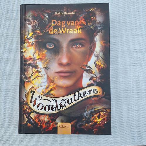 Katja Brandis - Dag van de Wraak, Livres, Livres pour enfants | Jeunesse | 10 à 12 ans, Comme neuf, Enlèvement ou Envoi