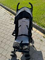 ✨ Stijlvolle Maclaren Scarlet Quest – met Regen- & Muggenkap, Enfants & Bébés, Buggys, Enlèvement, Comme neuf, Maclaren
