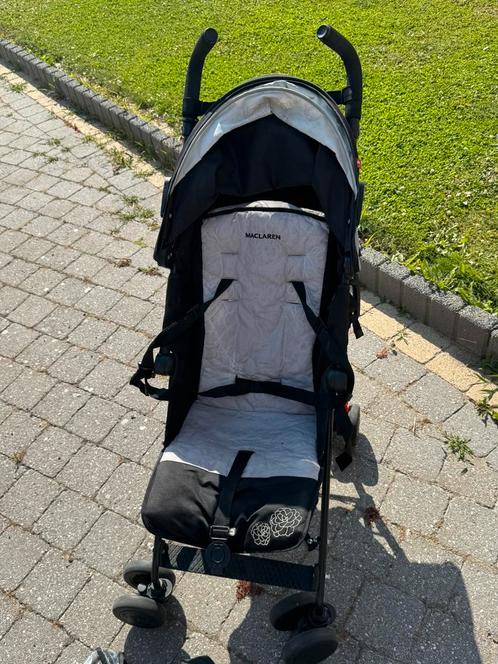 ✨ Stijlvolle Maclaren Scarlet Quest – met Regen- & Muggenkap, Kinderen en Baby's, Buggy's, Zo goed als nieuw, Maclaren, Ophalen