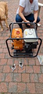 Zware Waterpomp met viertakt motor, Tuin en Terras, Waterpompen, Ophalen, Zo goed als nieuw