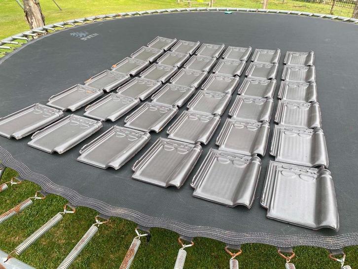 Koramic Pottelberg stormpan 44 - leikleur, Doe-het-zelf en Bouw, Dakpannen en Dakbedekking, Zo goed als nieuw, Dakpannen, Steen of Klei