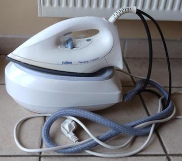 Fer à repasser et centrale vapeur Calor [vapeur défectueuse], Electroménager, Enlèvement, Utilisé, Fer à repasser avec cordon