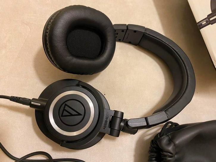 Audio-Technica ATH-M50x koptelefoon - zeer goede staat, Audio, Tv en Foto, Hoofdtelefoons, Verzenden