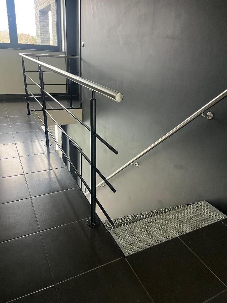 Metalen/aluminium balustrade.ophalen op 22april.Daarna weg!, Doe-het-zelf en Bouw, Metalen, Gebruikt, IJzer, Ophalen