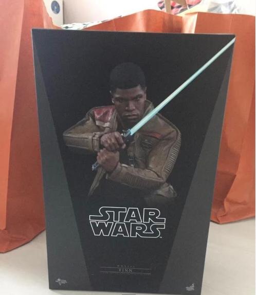 Hot Toys - Star Wars Finn, Verzamelen, Star Wars, Zo goed als nieuw, Actiefiguurtje, Ophalen of Verzenden