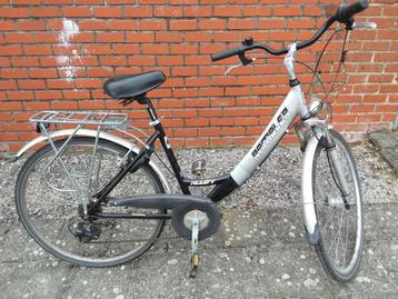 Damesfiets  beschikbaar voor biedingen