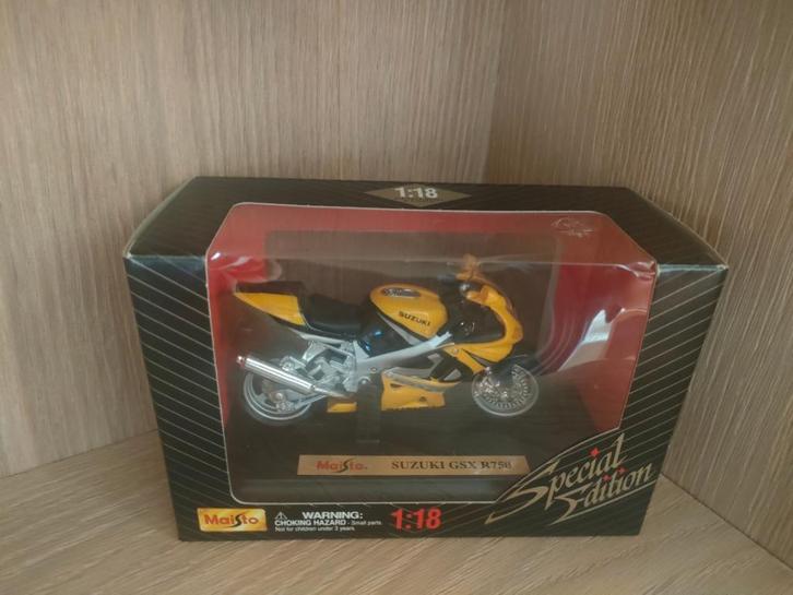 Suzuki GSXR 750 Special Edition Nieuw schaal 1:18 (Maisto), Hobby en Vrije tijd, Modelauto's | 1:18, Zo goed als nieuw, Overige typen