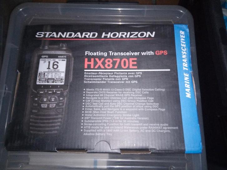 2x VHF HX870E Handheld Radio met ingebouwde GPS-ontvanger, Watersport en Boten, Navigatiemiddelen en Scheepselektronica, Nieuw