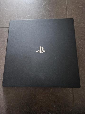 Playstation 4 pro slim 1 TB met Head set en spel 