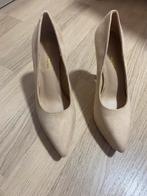 Nieuwe beige pumps (plateau / platform). Maat 37., Ophalen of Verzenden, Zo goed als nieuw, Beige, Pumps