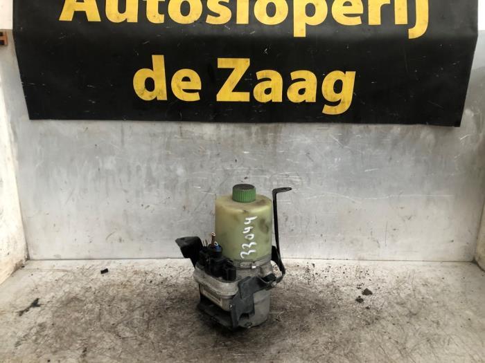 Stuurbekrachtiging Pomp van een Volkswagen Polo, Auto-onderdelen, Besturing, Volkswagen, Gebruikt, 3 maanden garantie, Ophalen of Verzenden