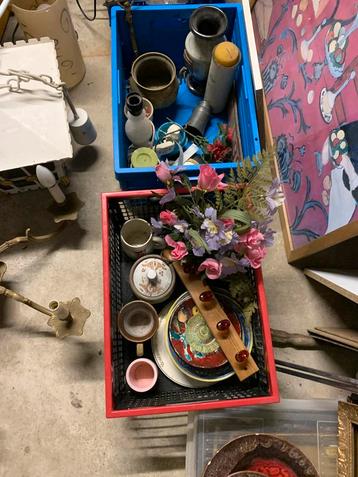 Lots de brocante beschikbaar voor biedingen