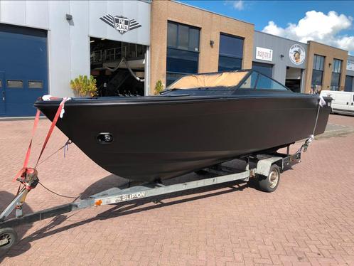 Speedboot mat zwart 90 pk 4tak incl trailer, Watersport en Boten, Speedboten, Zo goed als nieuw, Polyester, Buitenboordmotor, Ophalen