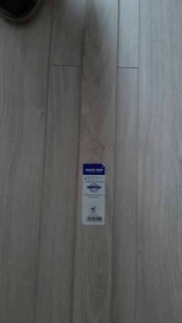 Plinten Quickstep NIEUW +ondervloer NIEUW, Neuf, 200 à 250 cm, Enlèvement, Chêne