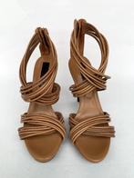 Sandales hautes Burberry taille 37, Neuf, Chaussures à haut talons, Brun, Enlèvement